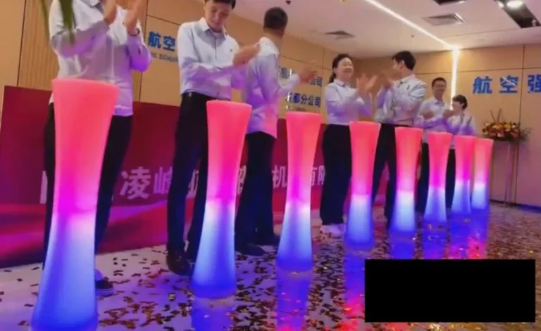 Button Light Pedestal