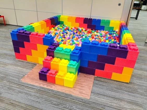 Small Ball Pit (Square)
