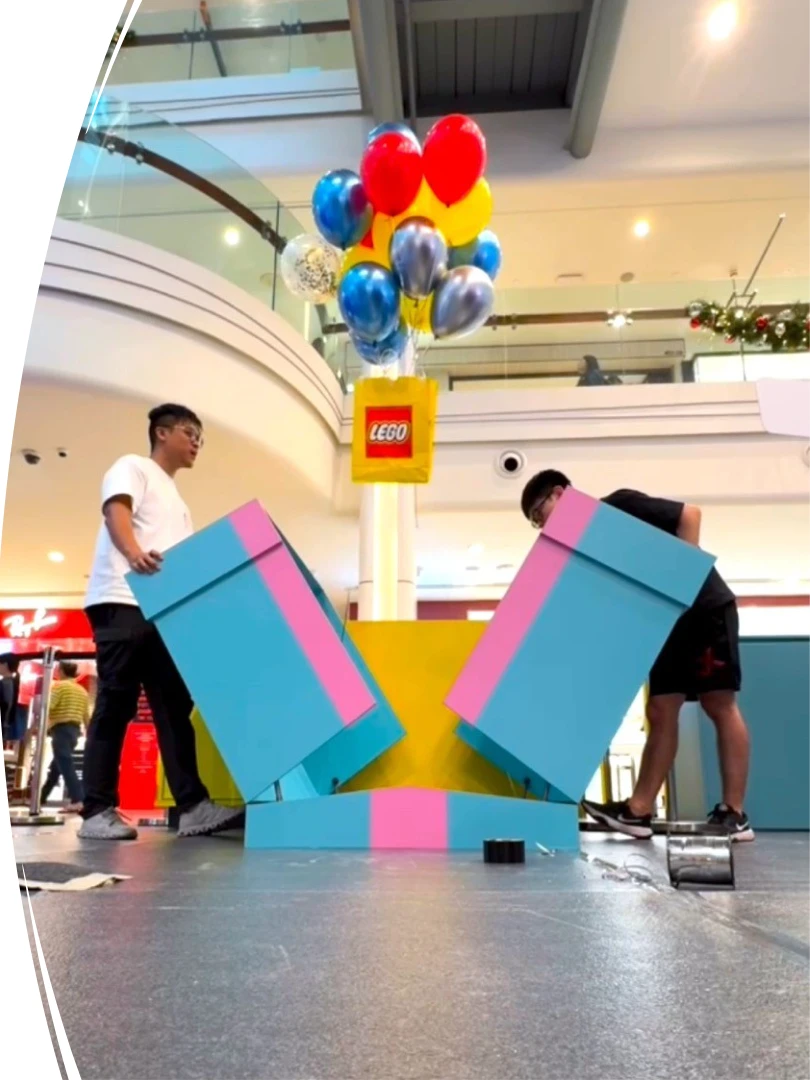 Giant Present Launch Mechanism