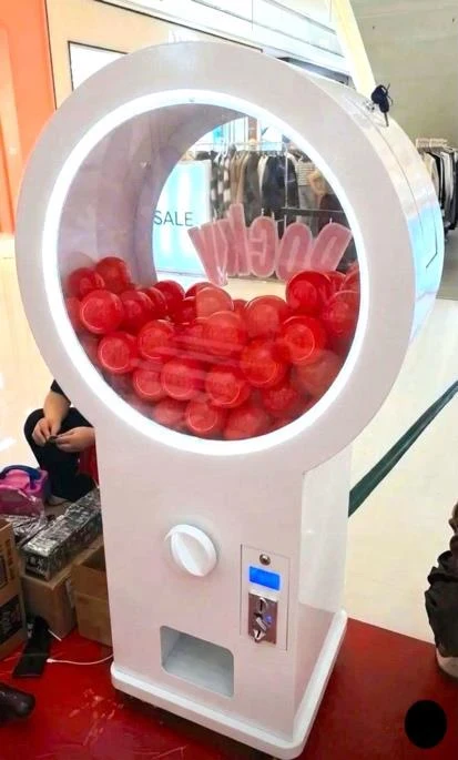 Magnifier Capsule Machine